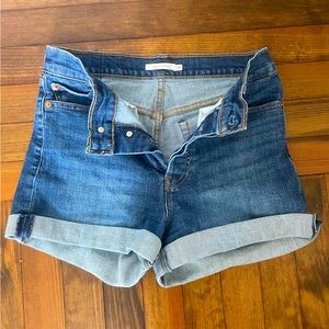 Levi’s wedgie short